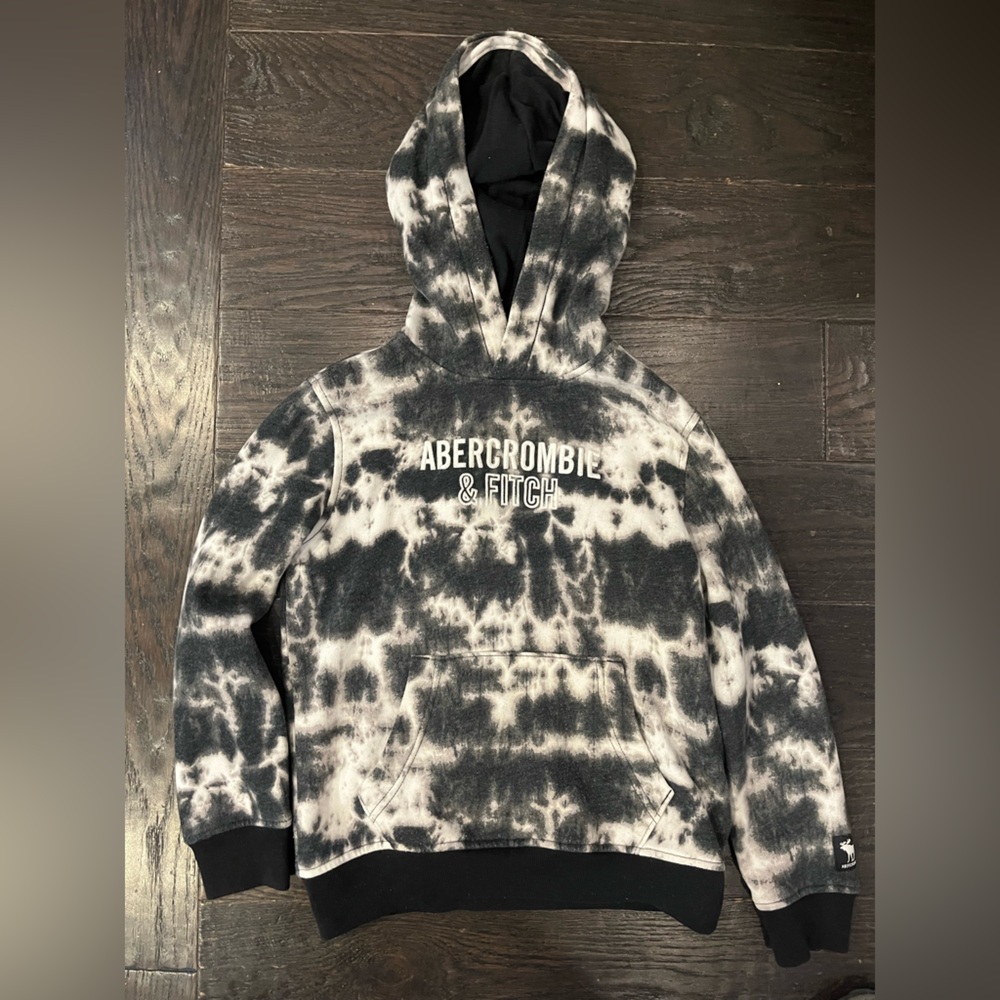 Boys Abercrombie hoodie. Size 7/8. $25